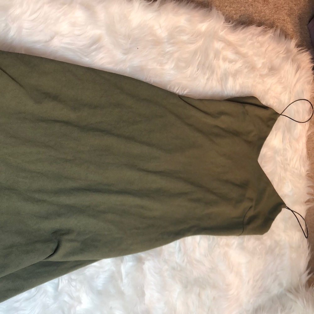 Bodycon velvet dress